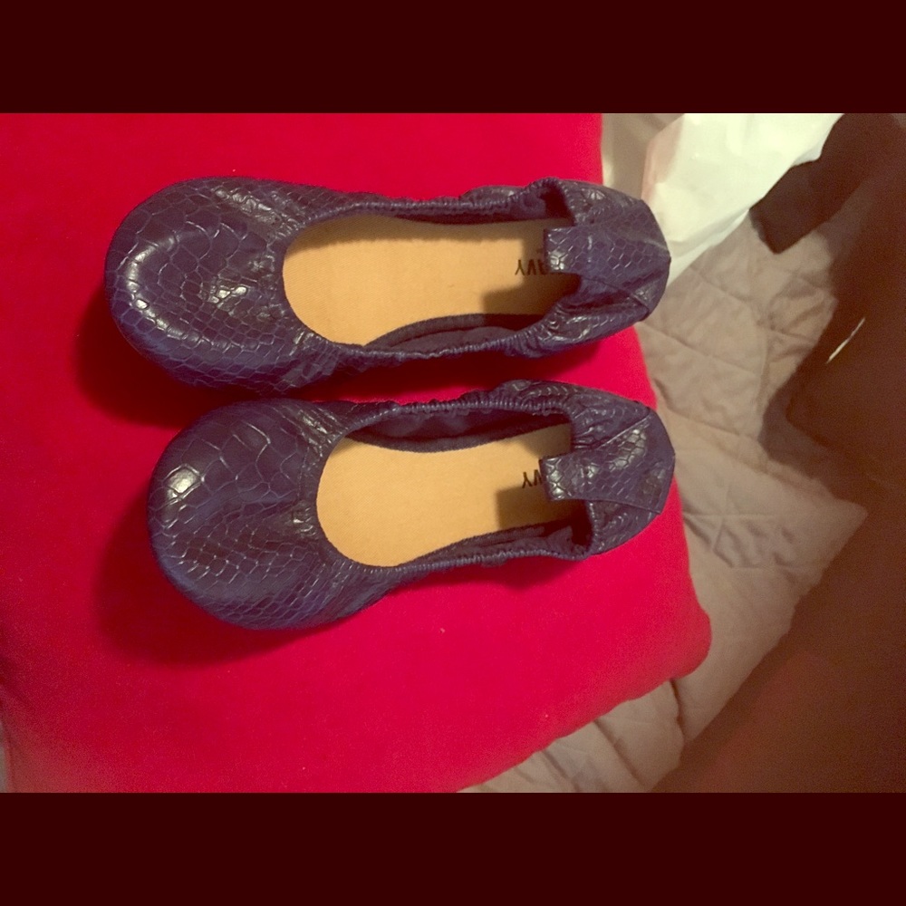 Navy blue flats